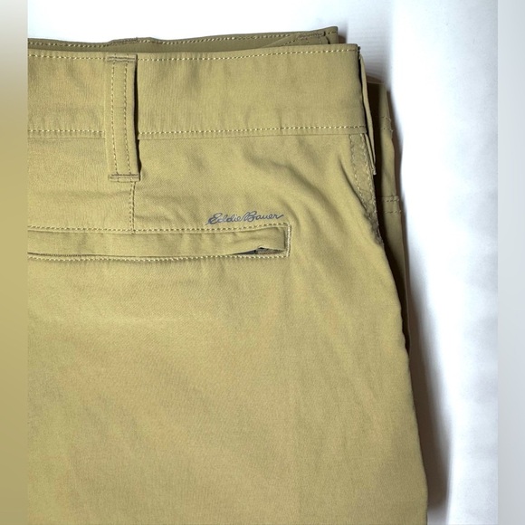 Eddie Bauer Men's Travex Cargo Shorts Size- 38 - Picture 7 of 7